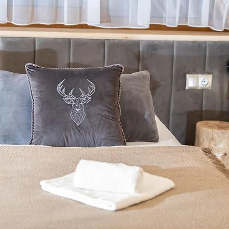 Maryna & Joanna Apartman *